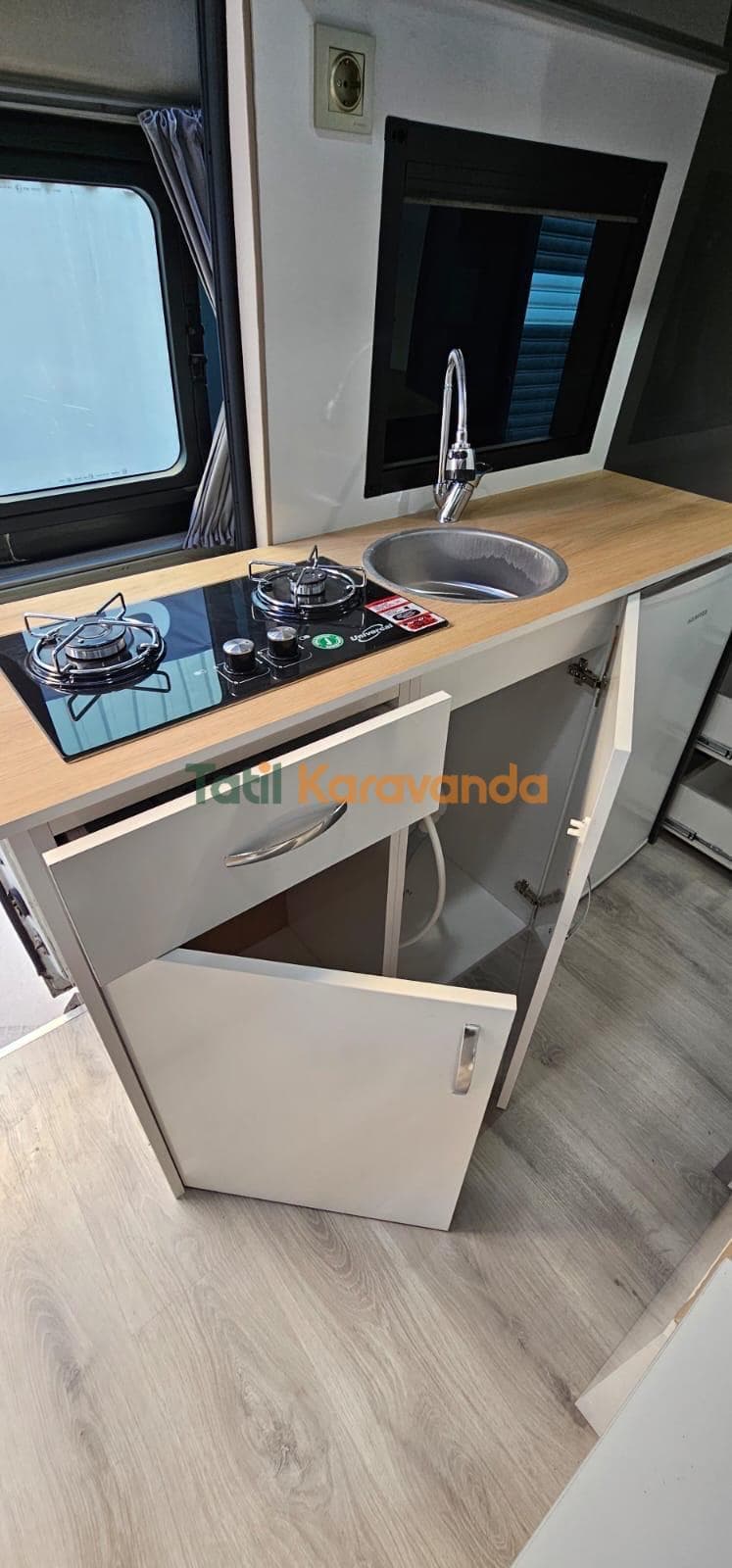 İzmir Karşıyaka 2026 Yapımı Kiralık Motokaravan - Görsel 10