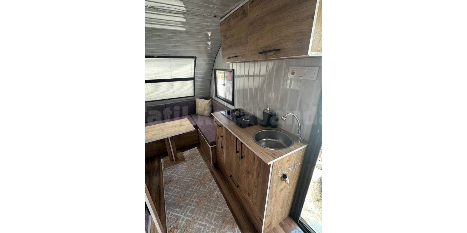 ÇANAKKALEDE 2023 MODEL 4 KİŞİLİK ÇEKME KARAVAN - Görsel 4