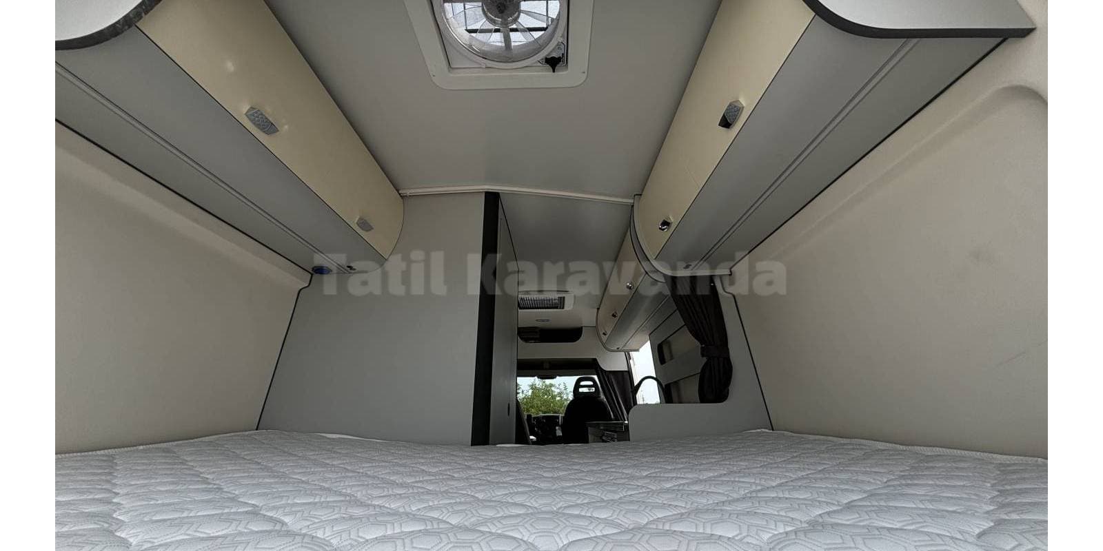 2024 yapımı 4 kişilik Campervan - Görsel 12
